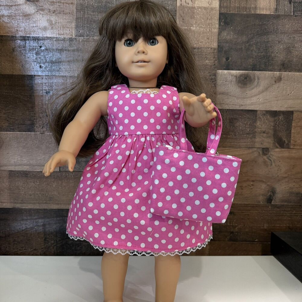 18" American Girl Doll Molly W/ Extra Outfits & Original Dress, Shirt and Shorts